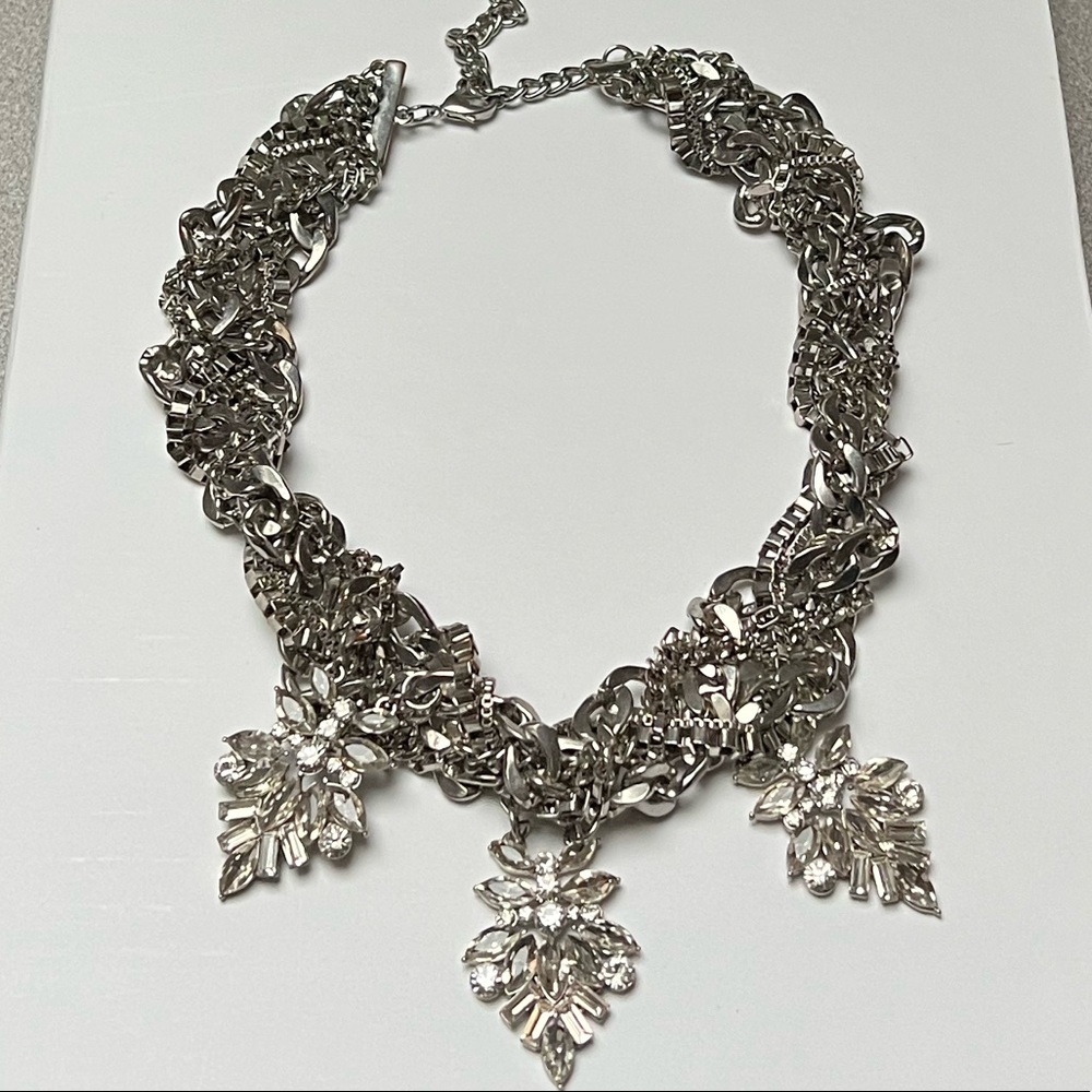 Statement necklace